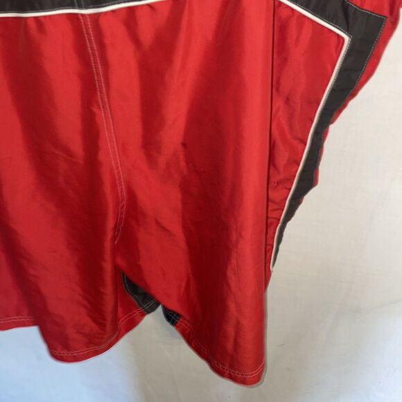 Speedo Swim Trunks Men’s Size 52 Red Blue Drawstring Inseam 9 Abrasions - Picture 12 of 12